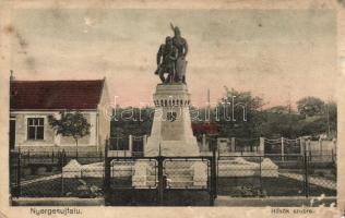 Nyergesújfalu, Hősök szobra (EM)