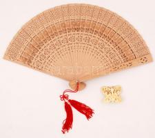 Csontból faragott pillangó formájú kitűző szép állapotú legyezővel