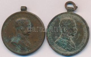 1914. "Ferenc József Bronz Vitézségi Érem / Der Tapferkeit" (2x) Br kitüntetések mellszalag nélkül. Szign.: Tautenhayn (31,5mm) T:2- ph., patina