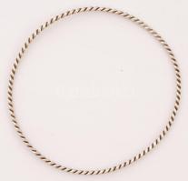 Ezüst karperec, jelzés nélkül, Ag., 4,5gr., d: 6,7cm/ Silver bracelet, without signaling, Ag, 4,5gr, d: 6,7cm