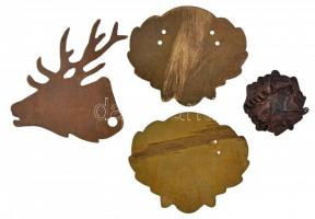 4db klf erdész, vadász jelvény, közte "Társadalmi Erdei Szolgálat" festett fém jelvény 10 ...