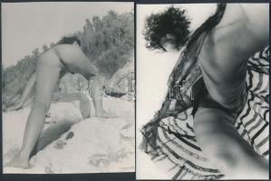 cca 1970 A fiatalság hihetetlen kalandjai, 3 db finoman erotikus fénykép, 17x13 cm / cca 1970 3 erotic photos, 17x13 cm