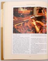 Holland, Julian: Szivar enciklopédiája. Szakértő: Neil Millington. Bp., 1998, Glória Kiadó. Illusztr...