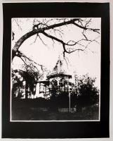 cca 1970 Baracs Dénes négy fényképe Pécsről, pécsi épületekről, feliratozott fotóművészeti alkotások...