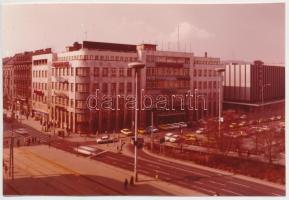 cca 1975 Korabeli fotó: Blaha L. téri Sajtóház, 8,5x12,5cm