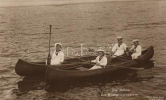 Die Söhne des Kronprinzenpaares / sons of Prussian crown prince Wilhelm, boat trip