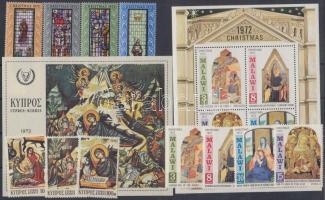 Karácsony motívum tétel 34 db bélyeg és 5 db blokk 3 stecklapon Christmas 34 stamps, 5 blokcs on 3 s...