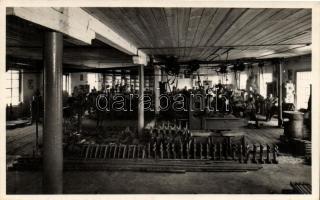 Esztergom, Tábor, Szalézi Fiúnevelő, Fémipari üzem, belső