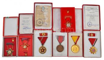 ~1960-1970. 8db-os vegyes szocialista jelvény és kitüntetés tétel, egy kivételével mind tokban, több igazolvánnyal együtt, közte "Község Fejlesztéséért - Pest Megyei Tanács" T:vegyes