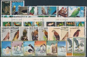 Madár motívum 72 db bélyeg, közte teljes sorok és összefüggések, 2 db stecklapon, Bird motive 72 stamp