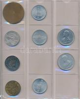 59db vegyes fémpénz, sportérem és zseton, közte magyar, amerikai fémpénzek újszerű albumba rendezve ...