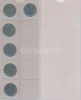 59db vegyes fémpénz, sportérem és zseton, közte magyar, amerikai fémpénzek újszerű albumba rendezve ...