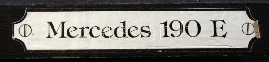 Formen magic crystal Mercedes 190 E modell, jelzett, hibátlan, talpazattal (nincs rögzítve), 17×6 cm