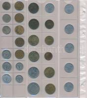 208db vegyes külföldi fémpénz újszerű albumba rendezve, közte német, olasz, osztrák, román fémpénzek...