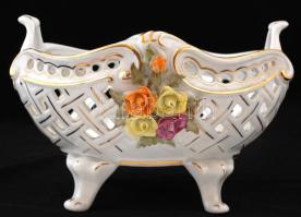 Apulum, nagyméretű áttört porcelán kosár, rózsa díszítéssel, kézzel festett. A rózsákon minimális lepattanással 27x18 cm