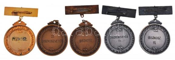 1966-1974. "Magyar Népköztársaság Bajnokságai" 5xklf diszkoszvető díjérem eredeti tokban, ...