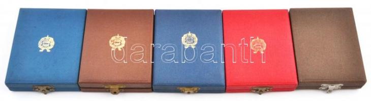 1966-1974. "Magyar Népköztársaság Bajnokságai" 5xklf diszkoszvető díjérem eredeti tokban, ...