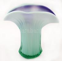 Horváth Márton (1941-2013): Díszváza, többrétegű zöld-lila üvegváza, hibátlan, jelzett, m: 23 cm