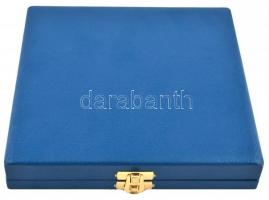 2005. "Magyar Kórusok és Zenekarok Szövetsége / Kóta Díj 2005" Br emlékérem dísztokban (90...