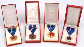 1951. "Közbiztonsági Érem" arany (2x), ezüst és bronz fokozata a rendőrség tagjai részére ...