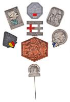 Svájc 1930-1942. 8db-os jelvény tétel: "Fasnacht 1930" + "1934. VIII. 1." + "Vevey 1937. Kongresszus és kiállítás" + "Lausanne-i Virágfesztivál 1938" + "Luzern 1941. Egyesületi nap S.B.K.V. A.S.B.P. S.S.P.P." + "A.S.B.P. Kongresszus - Genf 1942." + "Segíts nekünk 1940" + "Pék és Cukrász Találkozó - Solothurn 1940." T:2,2- Switzerland 1930-1942. 8pcs of badges: "Fasnacht 1930" + "1934. VIII. 1." + "Vevey 1937. Congres et Exposition" + "Floralies Lausannoises 1938" + "Verbandstag Luzern 1941. S.B.K.V. A.S.B.P. S.S.P.P." + "Congres A.S.B.P. Geneve 1942" + "Helft uns - Aidez nous - Aiutateci - Güde'ns 1940" + "Schweiz Bäcker u. Conditoren verb. deleg. Versammlung Solothurn 1940." C:XF,VF