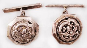 Ezüst (Ag.), sárkánymotívumos, dekoratív mandzsettagomb-pár, jelzett, nettó 6,8 g