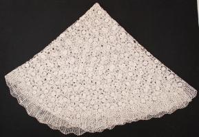 Régi, kerek, csipke terítő, d:124cm