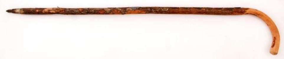 Régi túrabot, 13 db botjelvénnyel (cca 1930 osztrák), közepes állapotban, m:90 cm