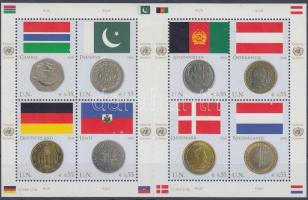 Tagállamok zászlói és érméi kisív, Flags and coins of States minisheet