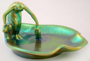 Zsolnay eozin mázas asztali kínáló korsót merítő nő jelenettel, hibátlan, jelzett, 15x10 cm