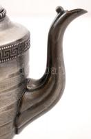 Ezüstözött fedeles kiöntő, jelzett, m: 27 cm