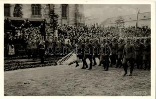 1940 Kolozsvár, Cluj; bevonulás. Horthy, Purgly Magdolna / entry of the Hungarian troops