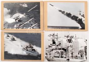 4 db fotó modern hadihajókról, egy részük retusált, ill. kartonra ragasztott, hátulján feliratozva, különböző méretben