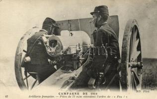 Artillerie francaise. Piéce de 75 mm attendant lordre de Feu! / WWI a 75 mm French cannon