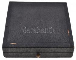 1934. "Stadionavatás 1934. VI. 2-10. Debrecen" Br emlékérem dísztokban (57mm) T:2