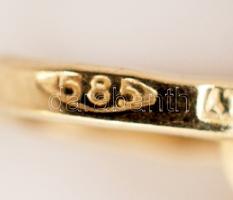 Arany medál: motor, Au., 1,8gr,14K, jelzett/Gold medal: motorcycle, Au 1,8gr, marked