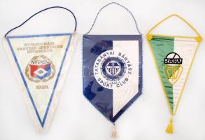 Eredeti sport zászló: Rába ETO (nem a mostani Győri ETO zászlója, 35x20cm; Nyíregyházi Vasutas-Spartacus Sportclub eredeti sportzászló, 31x21cm; Tatabányai Bányász Sport Club eredeti sportzászló, 43x32cm; mindegyik szép állapotban