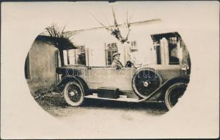 1927 Vintage automobile, photo (b)
