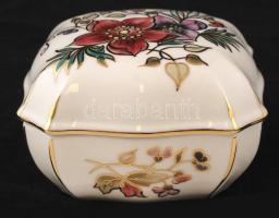 Zsolnay virág mintás bonbonier, kézzel festett, jelzett, hibátlan, eredeti dobozában, 10×10 cm