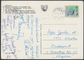 cca 1960 Női Röplabda csapat tagjainak (Gerhardtné, Szabóné, Papp, stb.) aláírása az osztravai női tornáról egy Egri Gyula MTS elnöknek címzett képeslapon