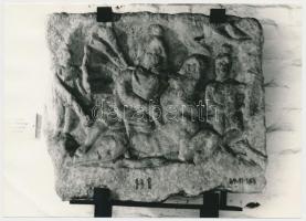 cca 1970 Szentpéteri Tibor: Római kori ásatások Budapesten, 6 db fotóból álló képriport, az egyik fe...