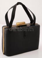 Fekete gyíkbőr retikül, több helyütt kopásnyomokkal, 22,5×8,5×15 cm