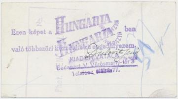 cca 1940 Dulovits Jenő (1903-1972): Duna parti séta, aláírt vintage fotóművészeti alkotás, a Hungari...