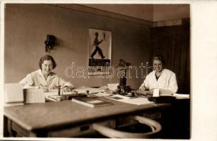 1936 Budapest X. Kőbánya, sörgyár, belső; Ambrus Teri fényképészeti műterme, photo