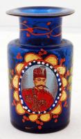 Antik fújt üveg váza ismerelen iráni tábornok portréjával, kézzel festett, hibátlan, / Vintage glass vase with hand painted portrait of Iranian military officer m:14 cm