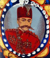 Antik fújt üveg váza ismerelen iráni tábornok portréjával, kézzel festett, hibátlan, / Vintage glass...