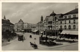 Nagyvárad, Horthy Miklós tér, villamos, Neumann M. és Liszt üzlete / square, tram, shops