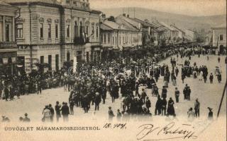 Máramarossziget, tér, Korona szálloda és kávéház, Leszámítoló Bank Társaság, Kardos Ignácz üzlete / square, hotel, cafe, bank, shop (EK)