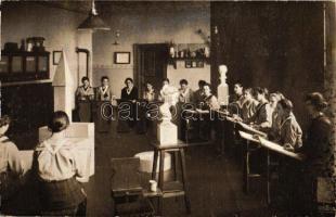 Budapest IX. Ranolder Intézet, Rajzterem (fa)