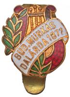 ~1900. "Bud. Munkás Dalárda 1877" zománcozott gomblyuk jelvény (17,5x19,5mm) T:2